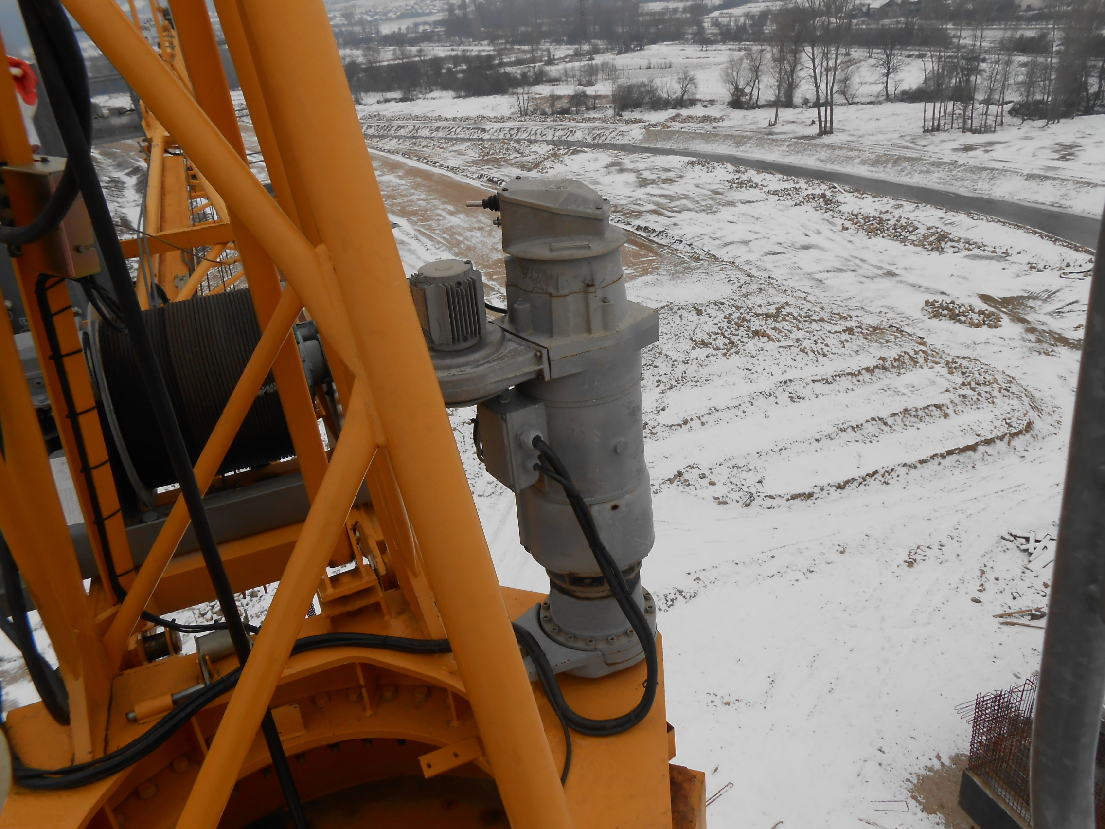 32febf932c92e90be08e7b4a9f474704